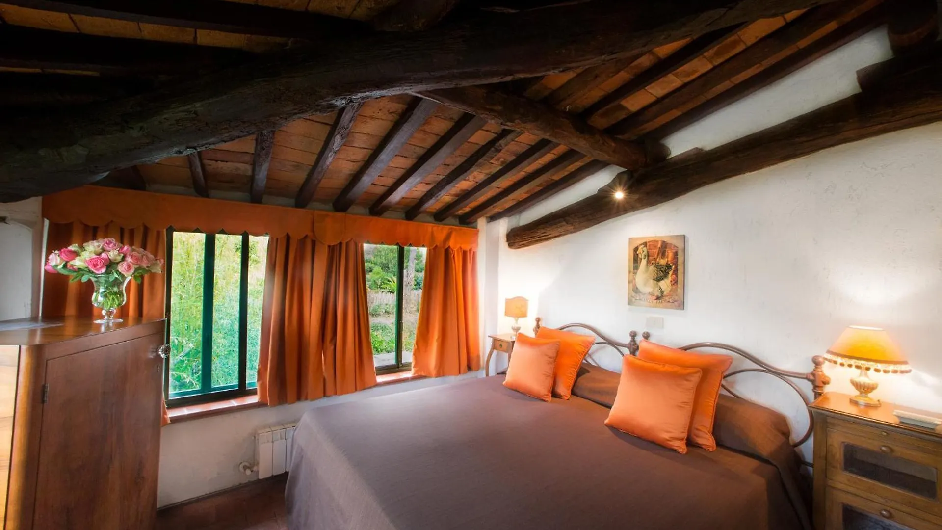 Casa Matilde Bed & Breakfast Mommio Italy