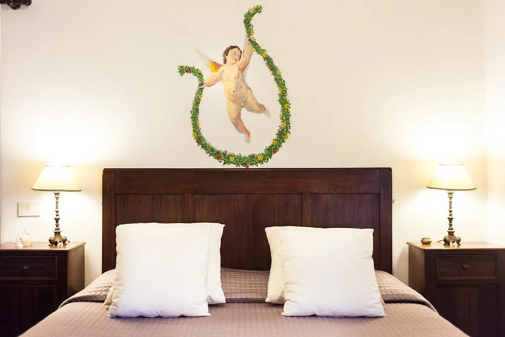 Casa Matilde Bed & Breakfast Mommio Italy
