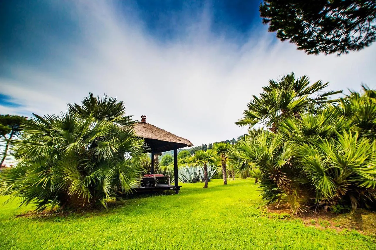 Casa Matilde Bed & Breakfast Mommio 0*,  Italy